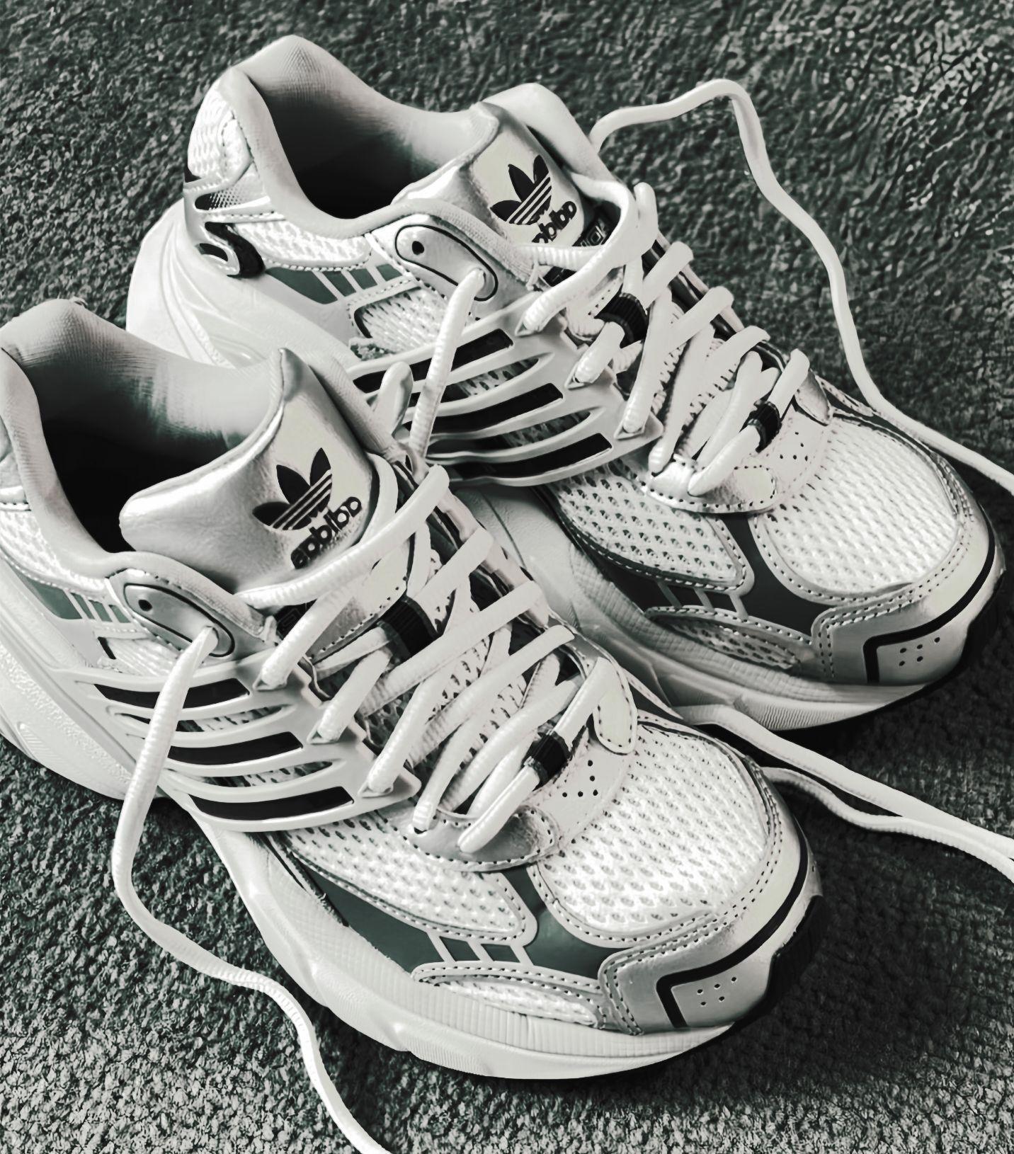 🔥 ▌现象级复古鞋王の硬核拆解
——Adidas Originals老爹鞋「闭眼入操作指南」